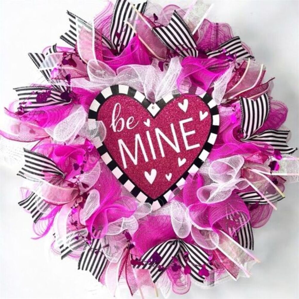 XL- wreath Beautiful Valentine’s Day wreath hand made deco mesh wreath